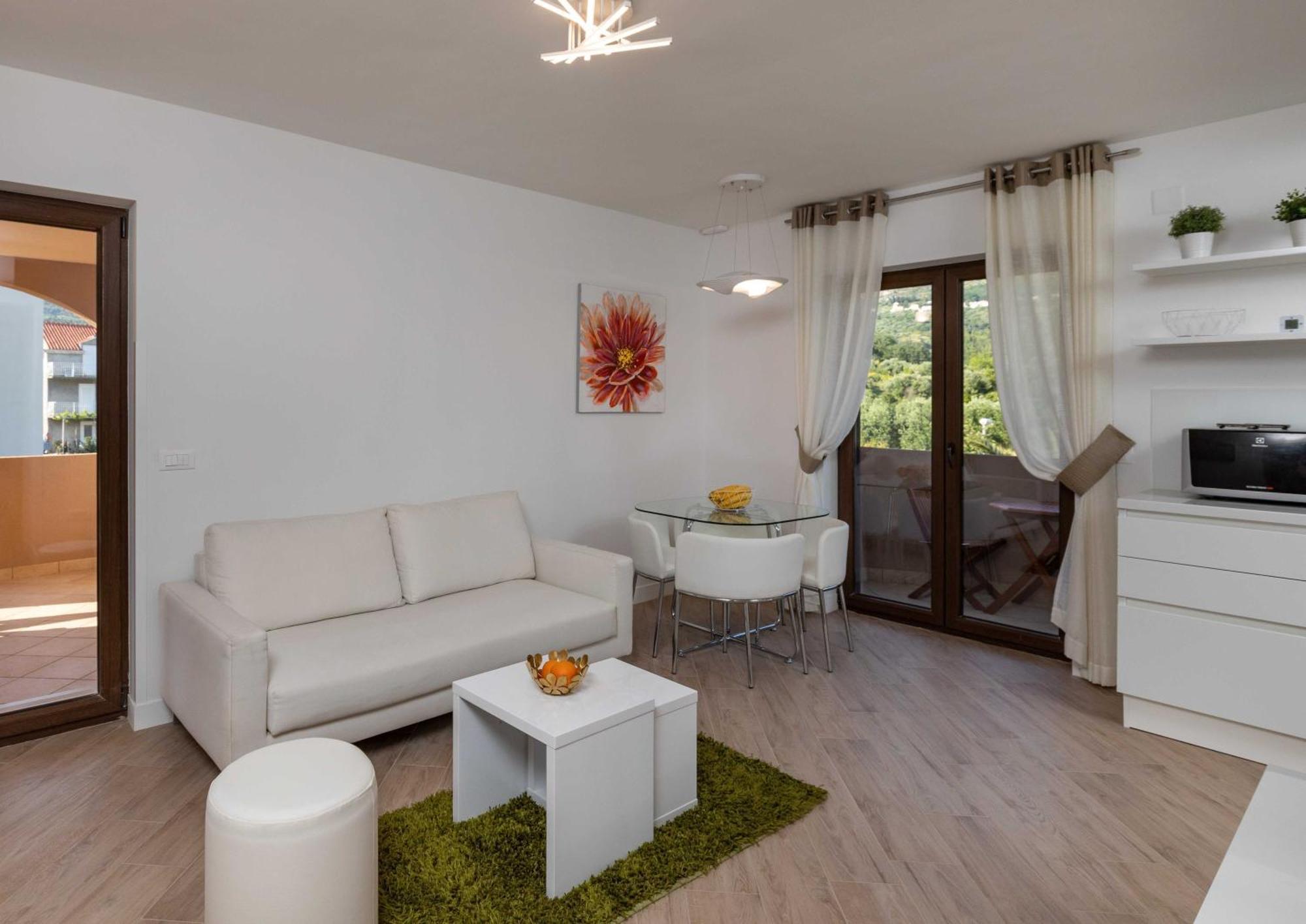 Apartments Setemana Mlini Bilik gambar